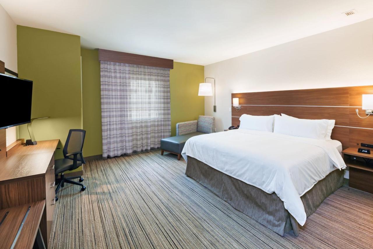 Holiday Inn Express & Suites - Lenexa - Overland Park Area By Ihg Exterior photo